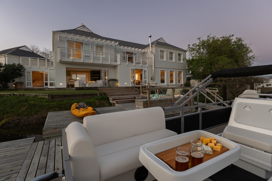 4 Bedroom Property for Sale in Thesen Islands Western Cape